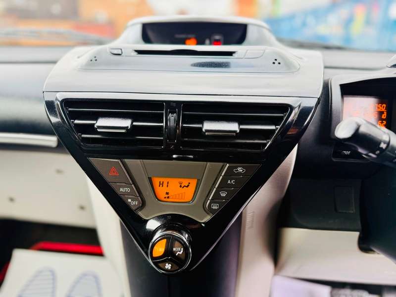 2013 TOYOTA IQ 2013 TOYOTA IQ