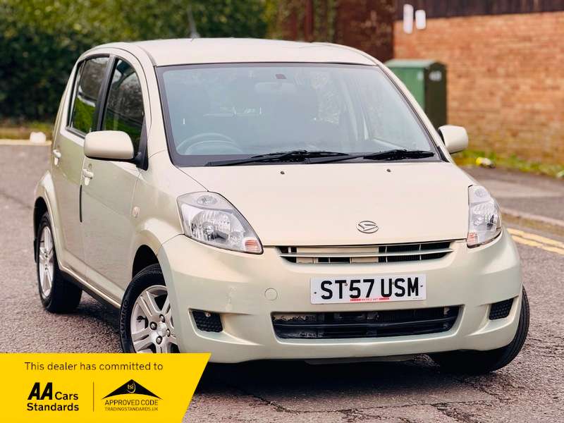 A 2008 DAIHATSU SIRION SE A 2008 DAIHATSU SIRION SE