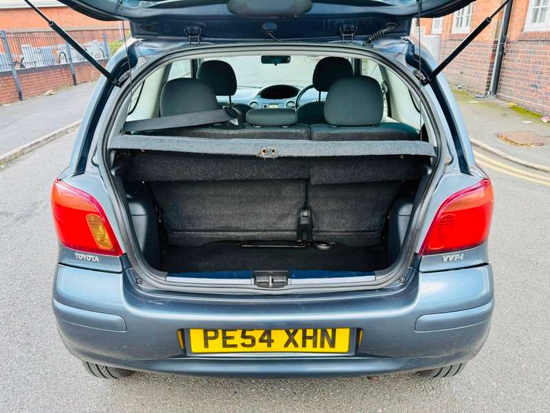 2004 TOYOTA YARIS 2004 TOYOTA YARIS