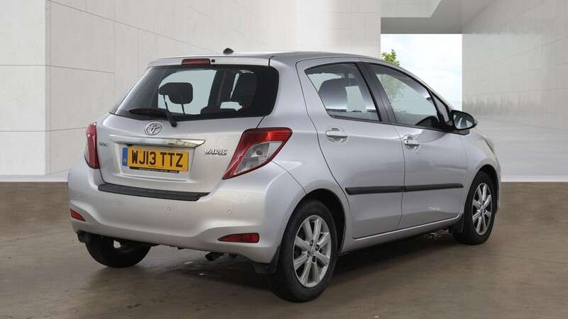 2013 TOYOTA YARIS 2013 TOYOTA YARIS