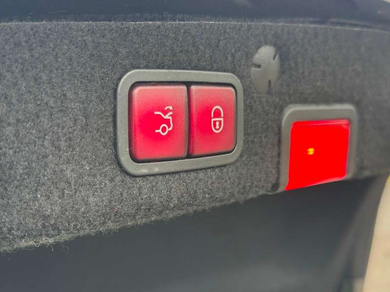 2016 MERCEDES C CLASS 2016 MERCEDES C CLASS