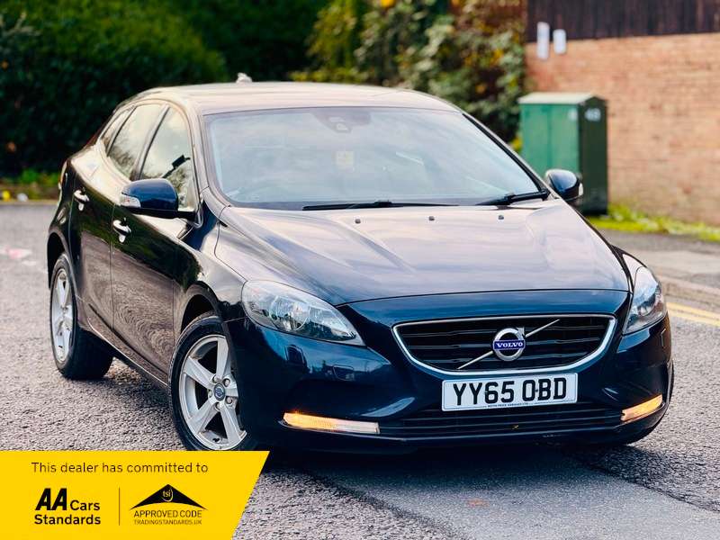 Check out this Volvo V40 2015 Petrol Manual