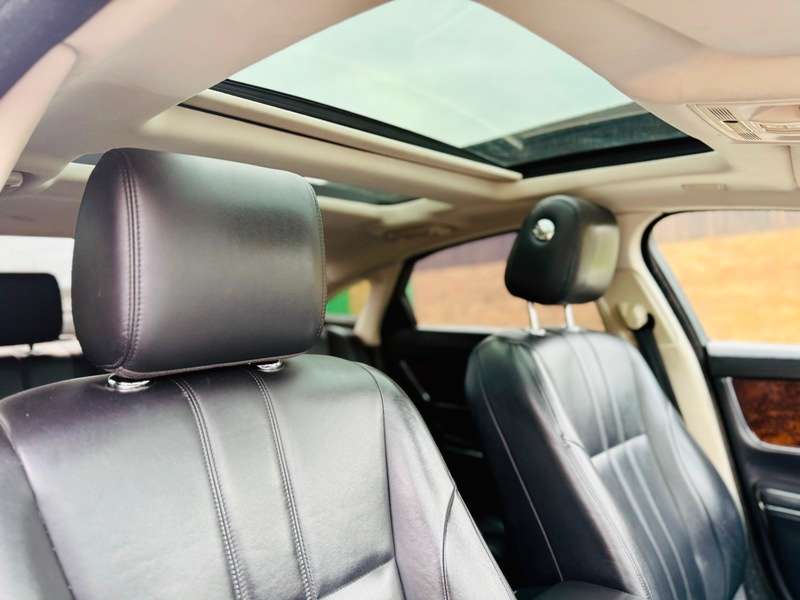 2011 JAGUAR XJ 2011 JAGUAR XJ