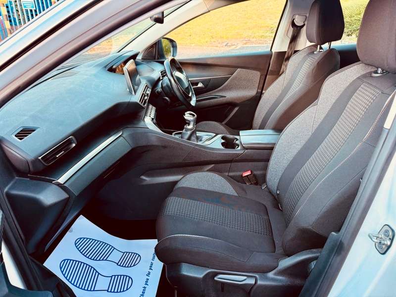 2018 PEUGEOT 3008 2018 PEUGEOT 3008