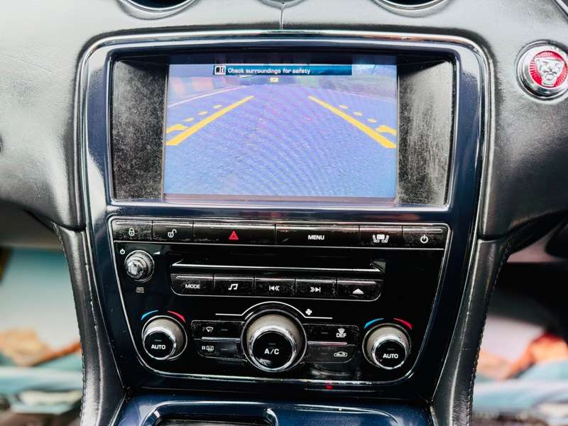 2011 JAGUAR XJ 2011 JAGUAR XJ