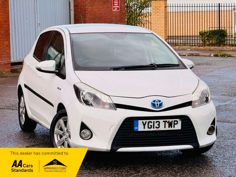 A 2013 TOYOTA YARIS VVT-I T4 A 2013 TOYOTA YARIS VVT-I T4