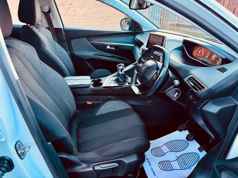 2018 PEUGEOT 3008 2018 PEUGEOT 3008