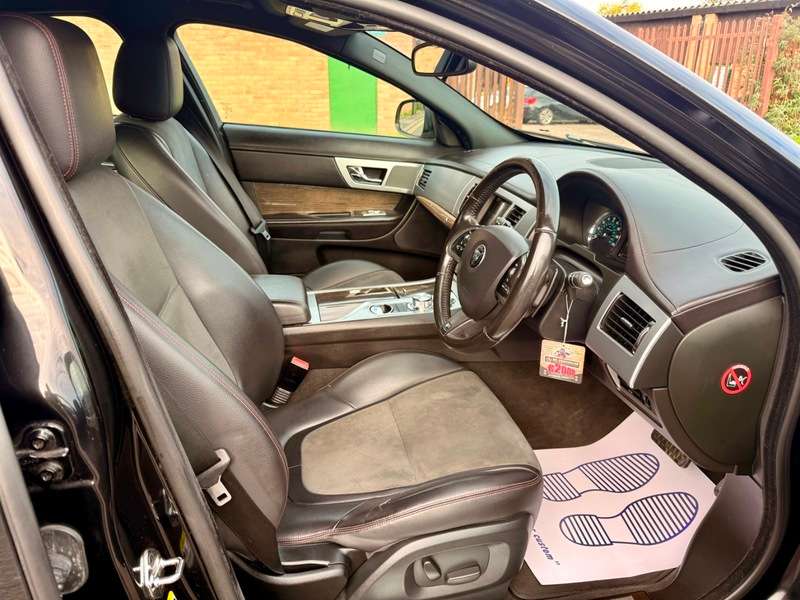 2014 JAGUAR XF 2014 JAGUAR XF
