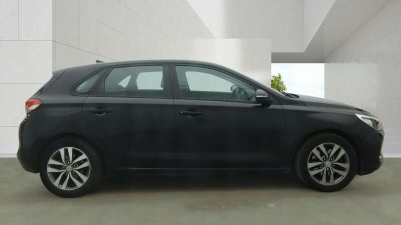 A 2018 HYUNDAI I30 CRDI SE NAV A 2018 HYUNDAI I30 CRDI SE NAV