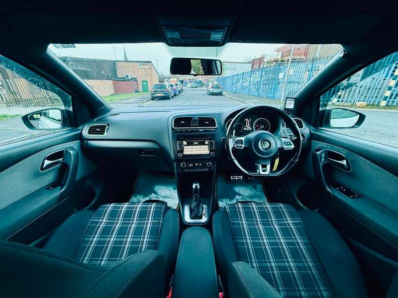 A 2011 VOLKSWAGEN POLO GTI DSG A 2011 VOLKSWAGEN POLO GTI DSG