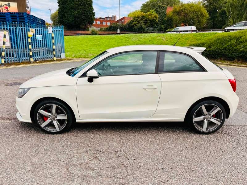 2011 AUDI A1 2011 AUDI A1