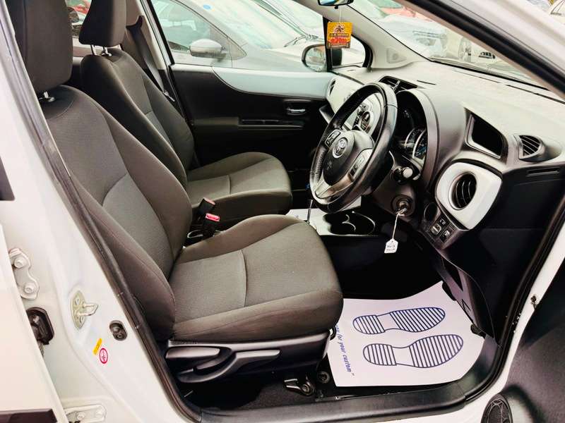 2013 TOYOTA YARIS 2013 TOYOTA YARIS