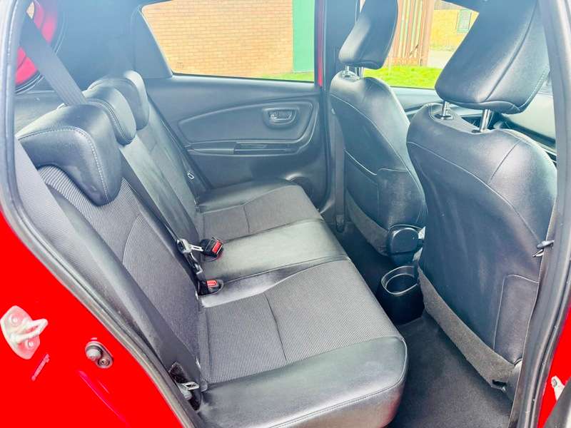 2017 TOYOTA YARIS 2017 TOYOTA YARIS