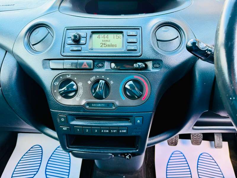 2004 TOYOTA YARIS 2004 TOYOTA YARIS