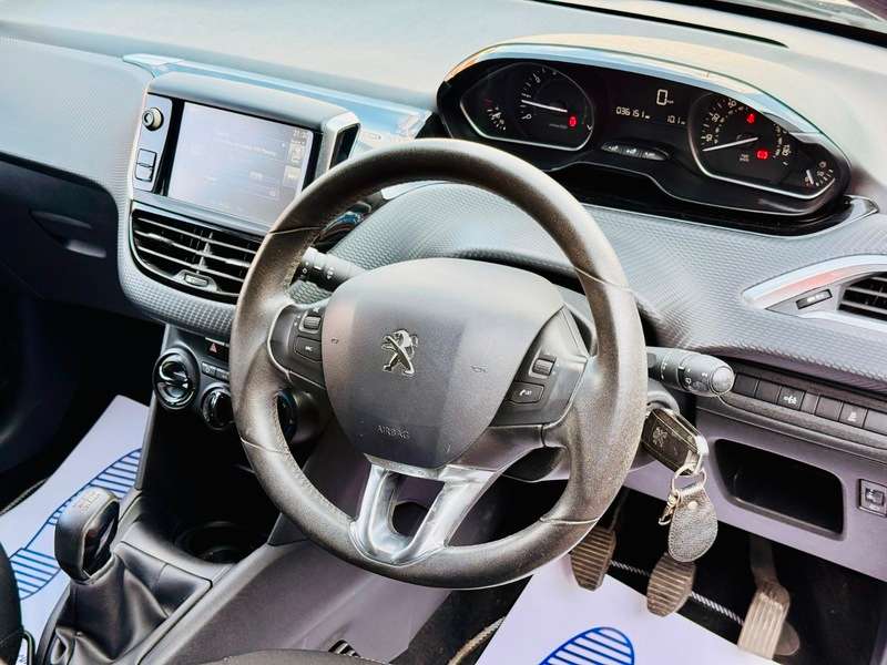 2016 PEUGEOT 208 2016 PEUGEOT 208
