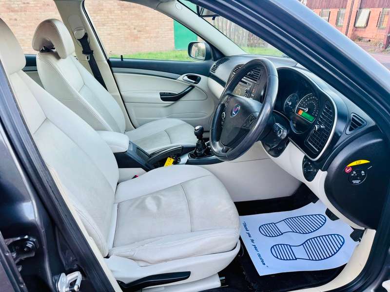 2010 SAAB 9-3 2010 SAAB 9-3