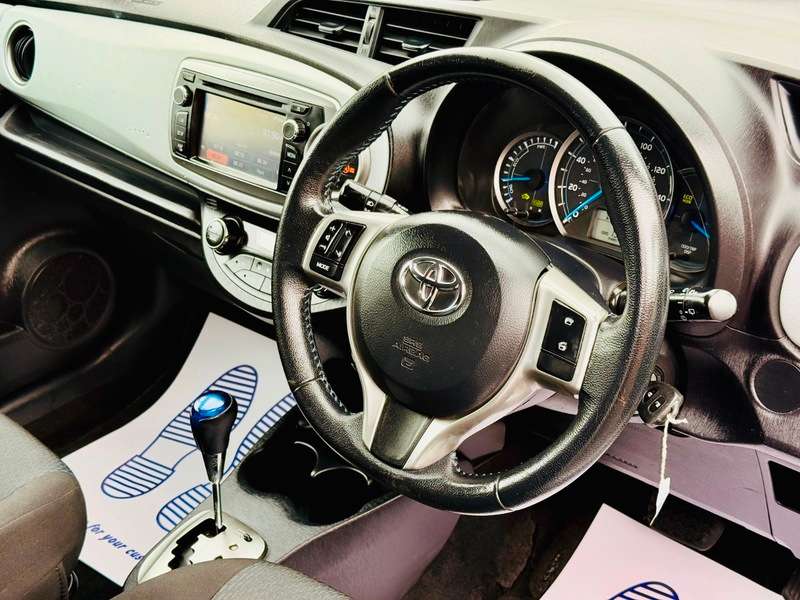 2013 TOYOTA YARIS 2013 TOYOTA YARIS