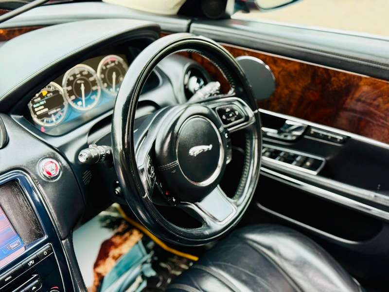 2011 JAGUAR XJ 2011 JAGUAR XJ