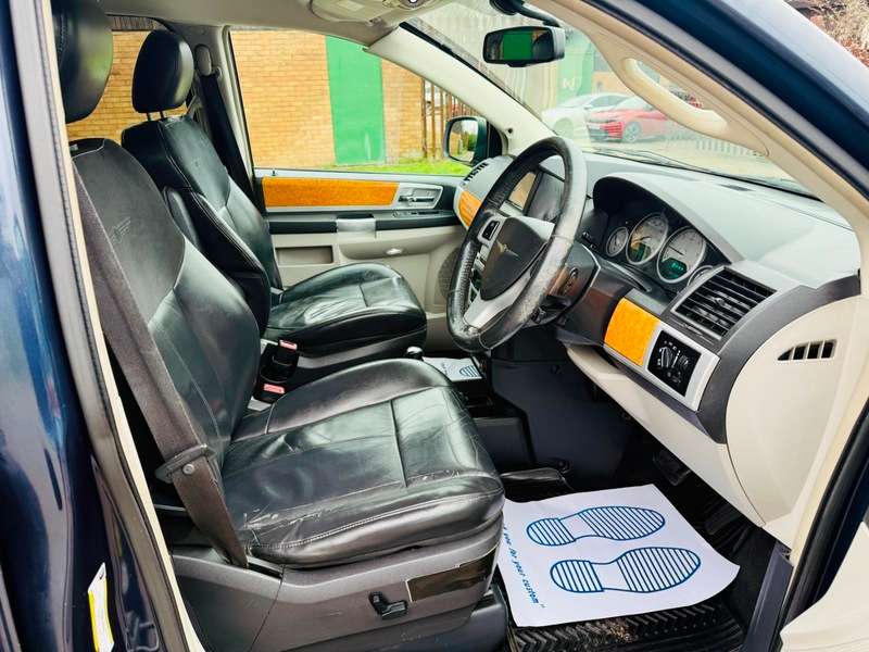 2010 CHRYSLER VOYAGER 2010 CHRYSLER VOYAGER