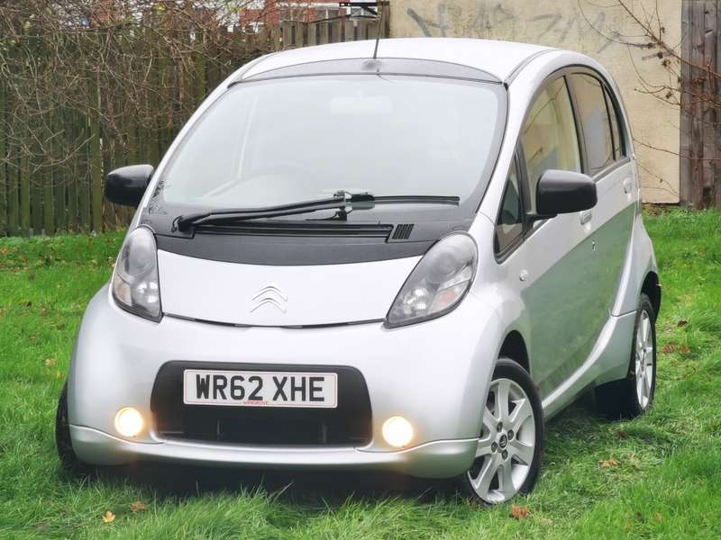 A 2012 CITROEN C-ZERO 1 A 2012 CITROEN C-ZERO 1