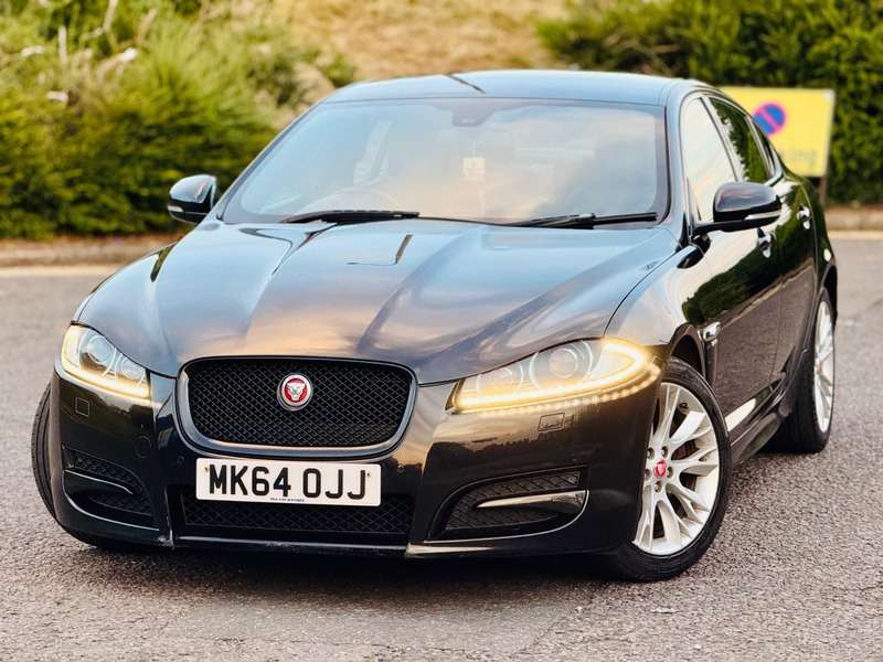 A 2014 JAGUAR XF D R-SPORT A 2014 JAGUAR XF D R-SPORT
