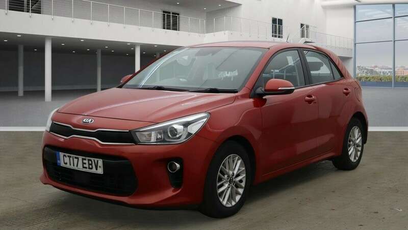A 2017 KIA RIO CRDI 2 A 2017 KIA RIO CRDI 2
