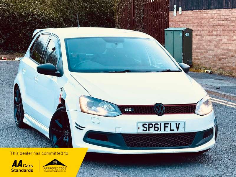 A 2011 VOLKSWAGEN POLO GTI DSG A 2011 VOLKSWAGEN POLO GTI DSG