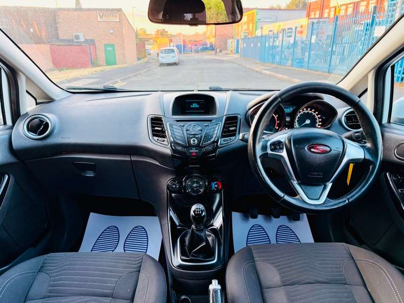 A 2015 FORD FIESTA ZETEC A 2015 FORD FIESTA ZETEC