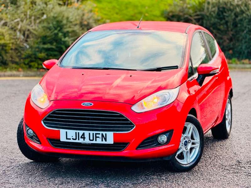 A 2014 FORD FIESTA ZETEC A 2014 FORD FIESTA ZETEC