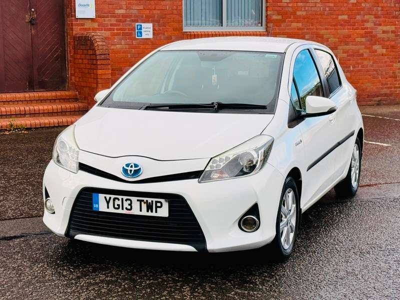 2013 TOYOTA YARIS 2013 TOYOTA YARIS