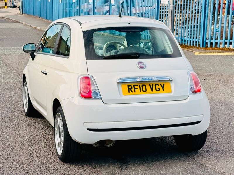 2010 FIAT 500 2010 FIAT 500