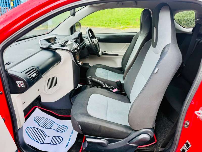 2013 TOYOTA IQ 2013 TOYOTA IQ