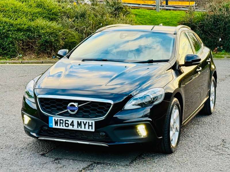 2014 VOLVO V40 2014 VOLVO V40