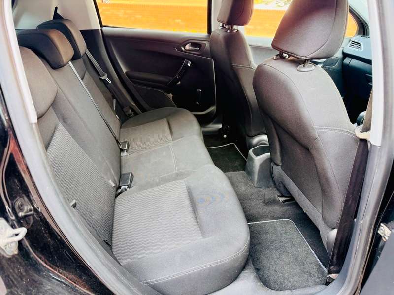 2016 PEUGEOT 208 2016 PEUGEOT 208