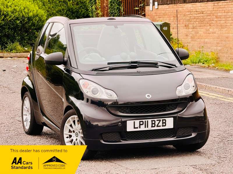 A 2011 SMART FORTWO PASSION MHD A 2011 SMART FORTWO PASSION MHD
