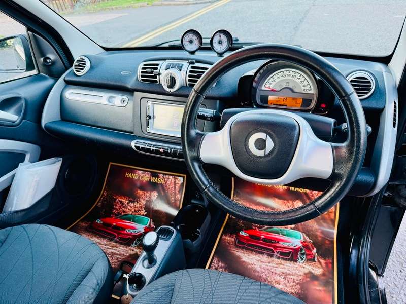 A 2011 SMART FORTWO PASSION CDI A 2011 SMART FORTWO PASSION CDI