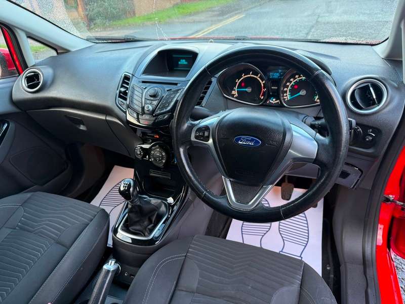 A 2014 FORD FIESTA ZETEC A 2014 FORD FIESTA ZETEC
