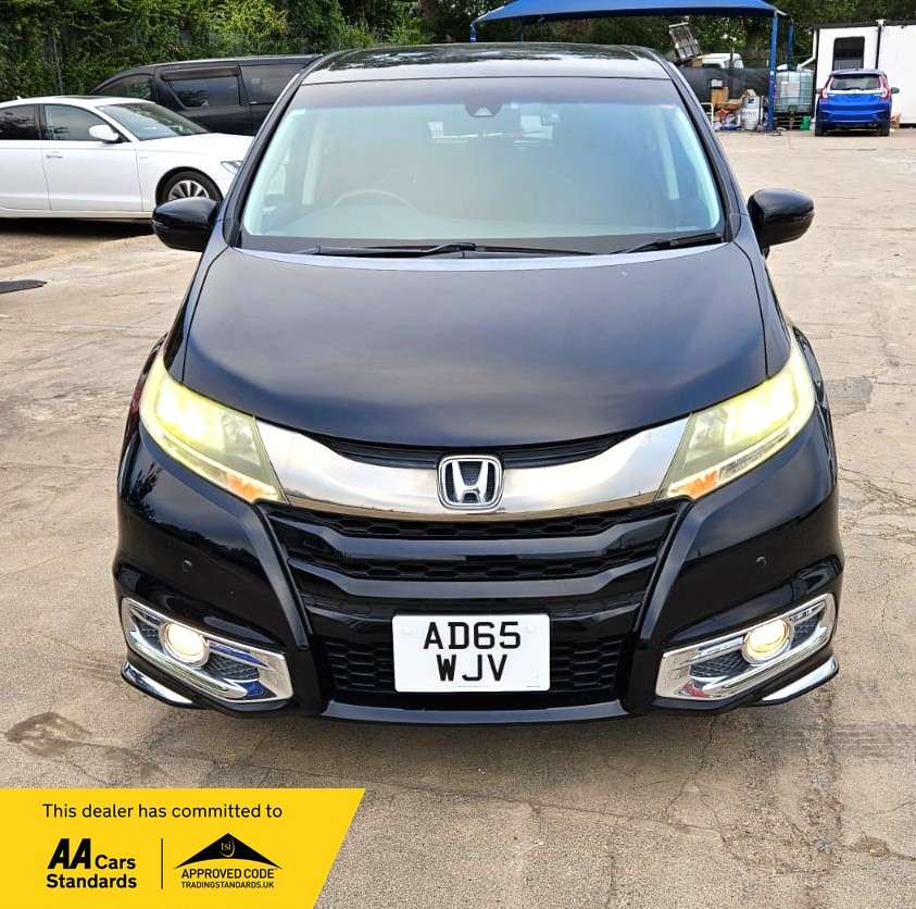 A 2015 HONDA ODYSSEY ABSOLUTE EDITION-2.4L PETROL-AUTOMAC-8 SEATER FAMILY CAR-ULEZ/CAZ PASS-FREE 18MONTHS WARRANTY & 12MONTHS AA BREAKDOWN A 2015 HONDA ODYSSEY ABSOLUTE EDITION-2.4L PETROL-AUTOMAC-8 SEATER FAMILY CAR-ULEZ/CAZ PASS-FREE 18MONTHS WARRANTY & 12MONTHS AA BREAKDOWN