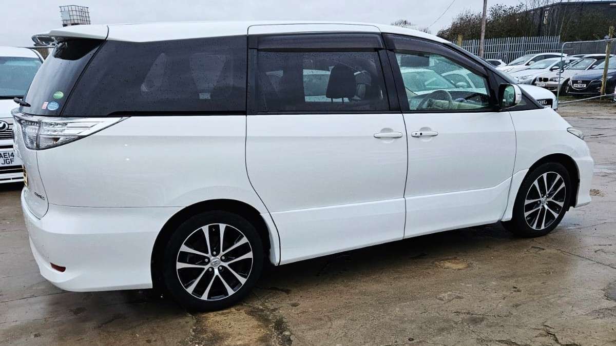 A 2012 TOYOTA ESTIMA 2.4L PETROL - 7 SEATER - ULEZ/CAZ PASS - FREE 18MONTHS GOLD WARRANTY & 12MONTHS BREAKDOWN. A 2012 TOYOTA ESTIMA 2.4L PETROL - 7 SEATER - ULEZ/CAZ PASS - FREE 18MONTHS GOLD WARRANTY & 12MONTHS BREAKDOWN.