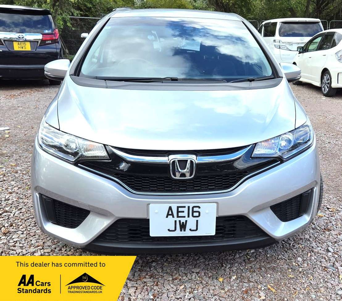 A 2016 HONDA FIT 1.5L HYBRID- ULEZ/CAZ PASS-HALF LEATHER SEATS- FREE 24MONTHS GOLD WARRANTY & 12MONTHS AA BREAKDOWN COVER A 2016 HONDA FIT 1.5L HYBRID- ULEZ/CAZ PASS-HALF LEATHER SEATS- FREE 24MONTHS GOLD WARRANTY & 12MONTHS AA BREAKDOWN COVER
