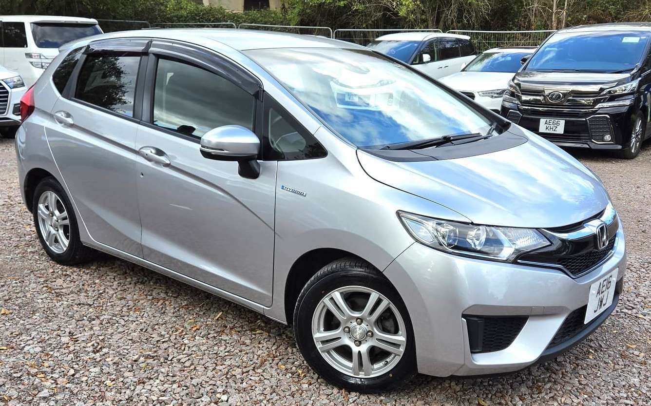 A 2016 HONDA FIT 1.5L HYBRID- ULEZ/CAZ PASS-HALF LEATHER SEATS- FREE 24MONTHS GOLD WARRANTY & 12MONTHS AA BREAKDOWN COVER A 2016 HONDA FIT 1.5L HYBRID- ULEZ/CAZ PASS-HALF LEATHER SEATS- FREE 24MONTHS GOLD WARRANTY & 12MONTHS AA BREAKDOWN COVER