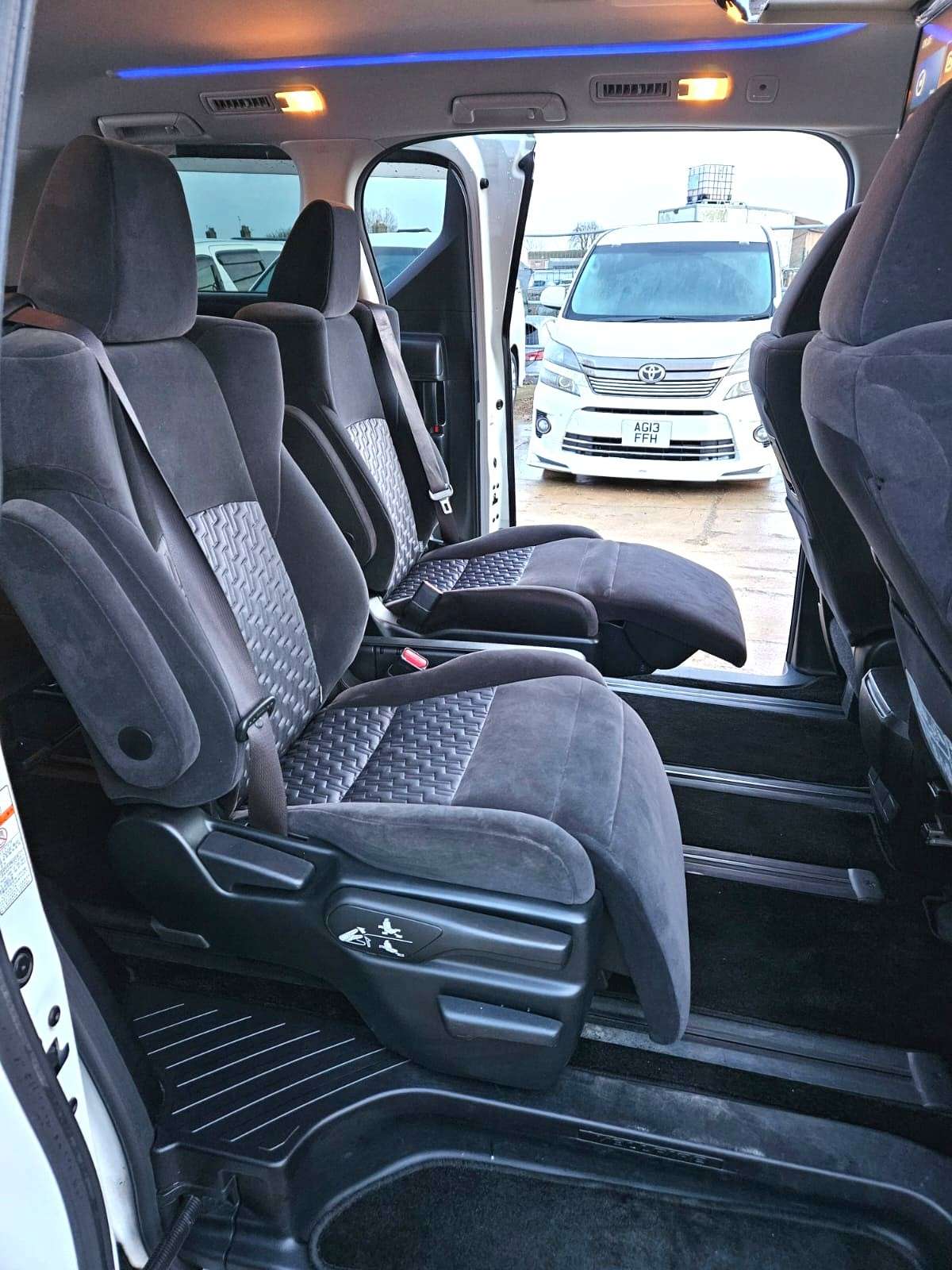 2015 TOYOTA VELLFIRE 2015 TOYOTA VELLFIRE