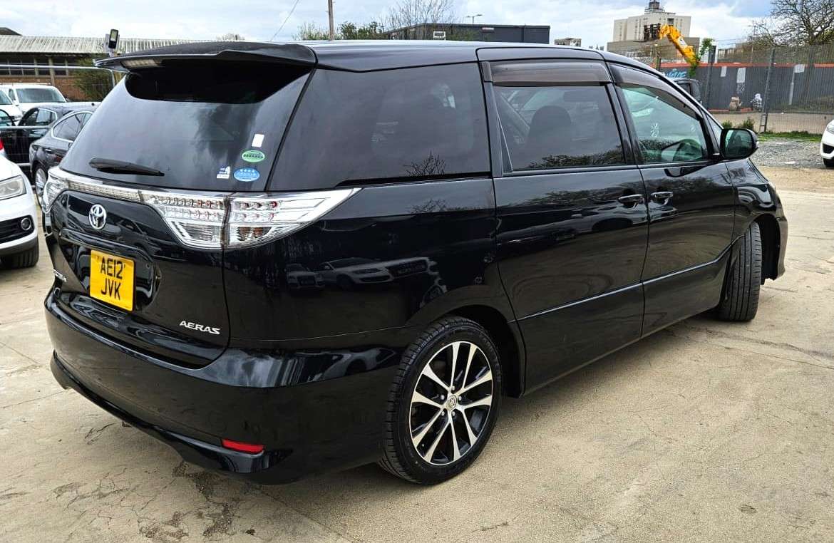 A 2012 TOYOTA ESTIMA 2.4L PETROL - 7 SEATER -DUAL SUNROOF- LEATHER SEATS- ULEZ/CAZ PASS - FREE 18MONTHS GOLD WARRANTY & 12MONTHS BREAKDOWN A 2012 TOYOTA ESTIMA 2.4L PETROL - 7 SEATER -DUAL SUNROOF- LEATHER SEATS- ULEZ/CAZ PASS - FREE 18MONTHS GOLD WARRANTY & 12MONTHS BREAKDOWN