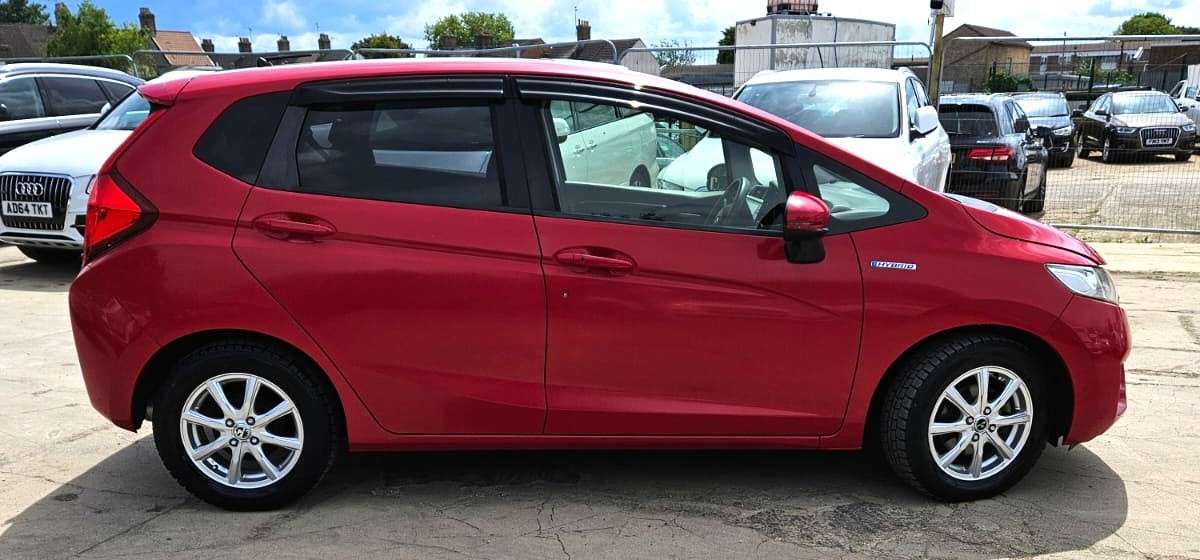 A 2014 HONDA FIT 1.5L HYBRID- ULEZ/CAZ PASS- FREE 24MONTHS GOLD WARRANTY & 12MONTHS AA BREAKDOWN COVER A 2014 HONDA FIT 1.5L HYBRID- ULEZ/CAZ PASS- FREE 24MONTHS GOLD WARRANTY & 12MONTHS AA BREAKDOWN COVER