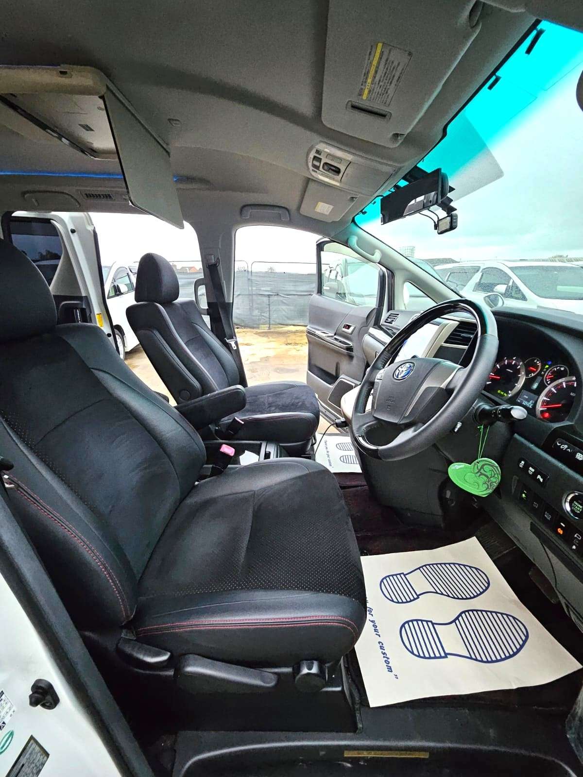 2013 TOYOTA VELLFIRE 2013 TOYOTA VELLFIRE