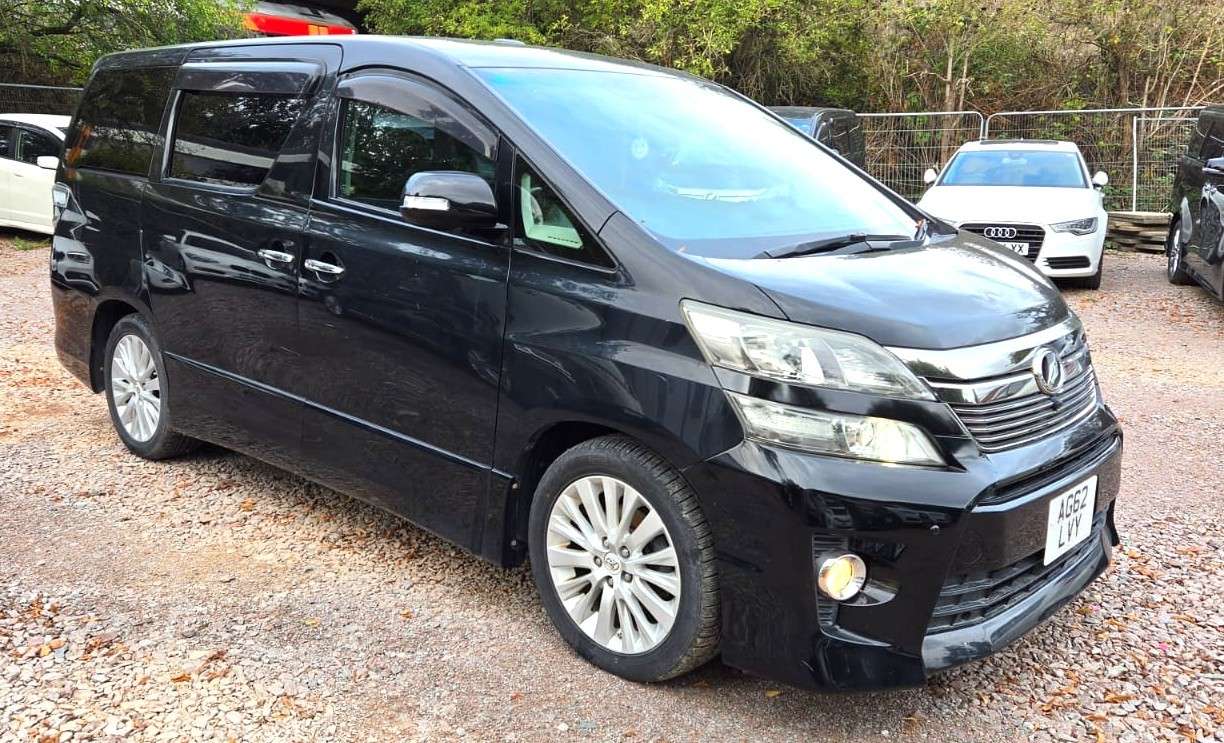 A 2012 TOYOTA VELLFIRE 2.4L - DUAL SUNROOF - G EDITION-CAPTAIN SEATS-UPGRADED CAR-ULEZ/CAZ PASS-FREE 48MONTHS GOLD WARRANTY & 12MONTHS AA BREAKDOWN COVER A 2012 TOYOTA VELLFIRE 2.4L - DUAL SUNROOF - G EDITION-CAPTAIN SEATS-UPGRADED CAR-ULEZ/CAZ PASS-FREE 48MONTHS GOLD WARRANTY & 12MONTHS AA BREAKDOWN COVER