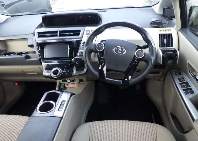A 2016 TOYOTA PRIUS+ 1.8L HYBRID - 7 SEATER-ULEZ/CAZ PASS-FREE 12MONTHS GOLD WARRANTY & 12MONTHS AA BREAKDOWN COVER A 2016 TOYOTA PRIUS+ 1.8L HYBRID - 7 SEATER-ULEZ/CAZ PASS-FREE 12MONTHS GOLD WARRANTY & 12MONTHS AA BREAKDOWN COVER