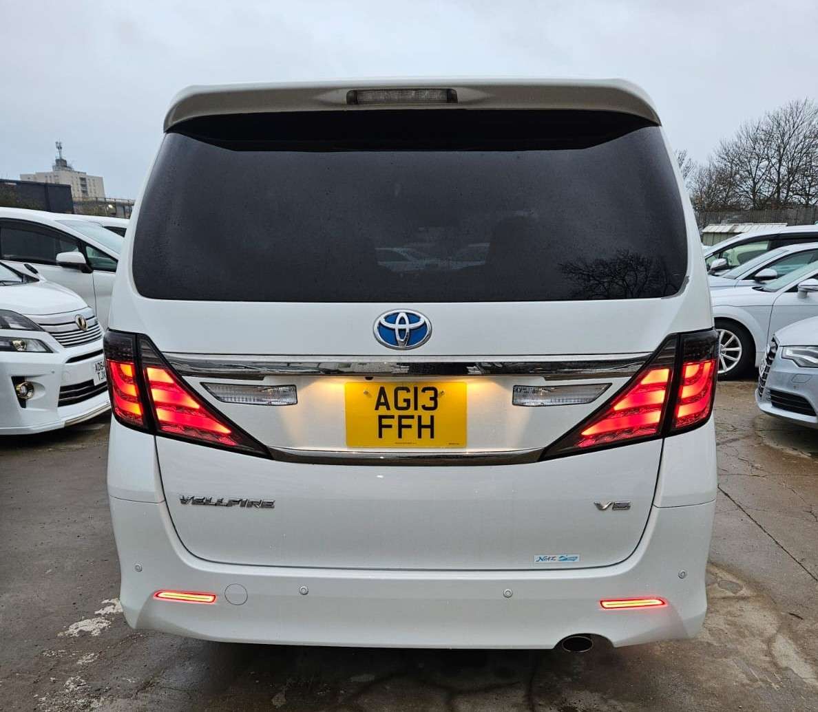 2013 TOYOTA VELLFIRE 2013 TOYOTA VELLFIRE