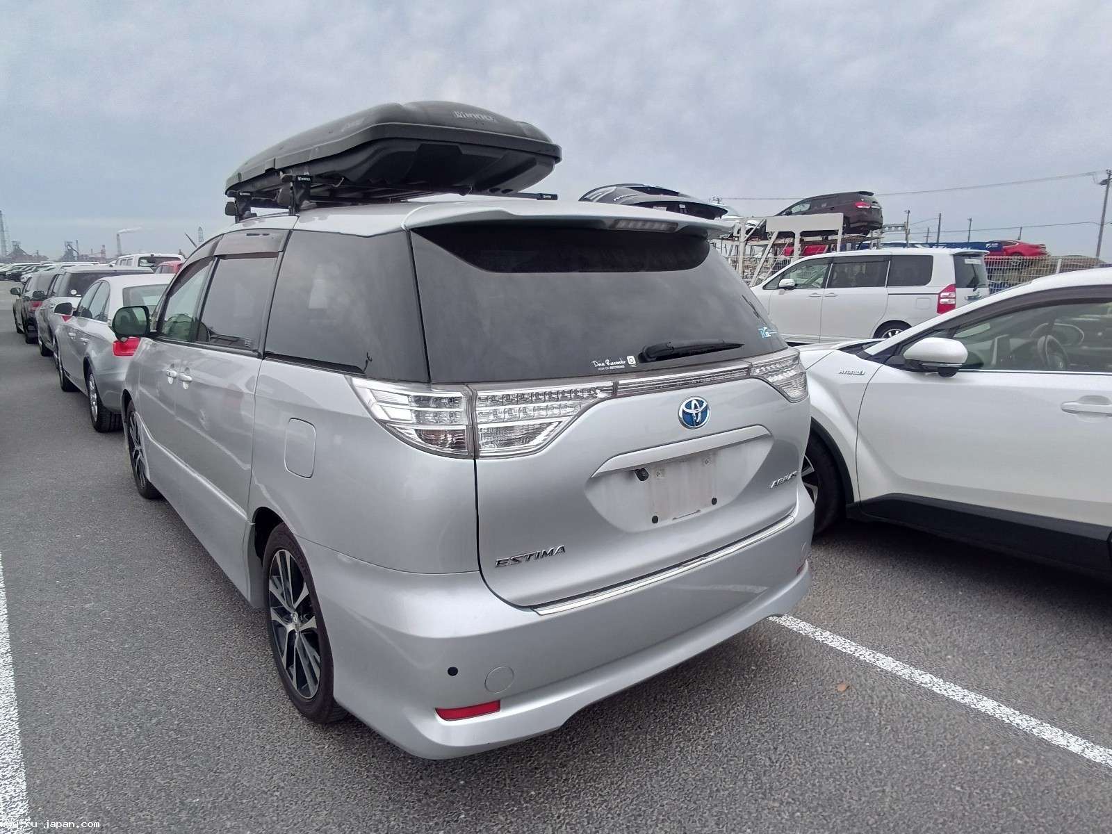 A 2013 TOYOTA ESTIMA 2.4L-PETROL-ULEZ/CAZ PASS-FREE 12MONTHS GOLD WARRANTY & 12MONTHS AA BREAKDOWN COVER A 2013 TOYOTA ESTIMA 2.4L-PETROL-ULEZ/CAZ PASS-FREE 12MONTHS GOLD WARRANTY & 12MONTHS AA BREAKDOWN COVER