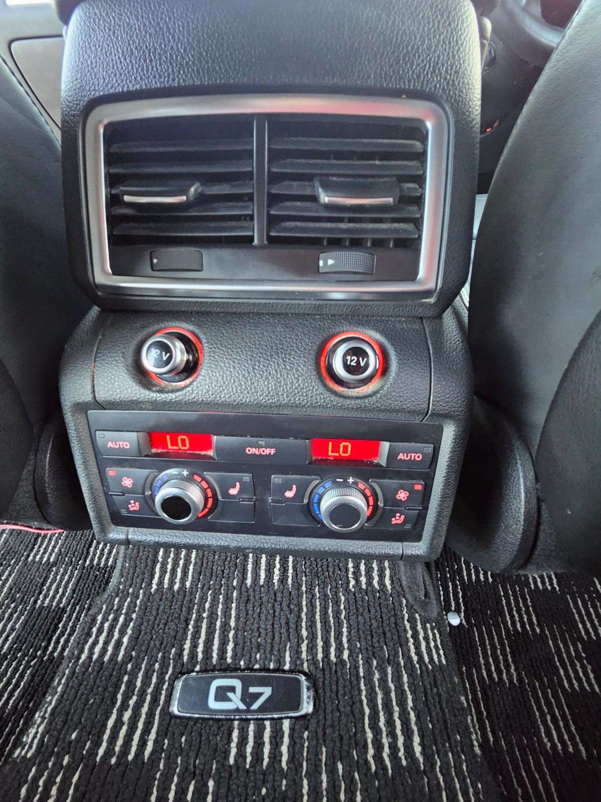 2012 AUDI Q7 2012 AUDI Q7